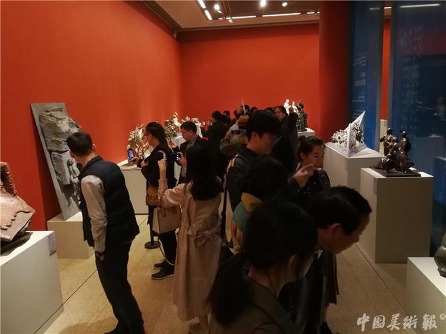 “铸时代篇章——青年雕塑家作品展”在中国美术馆开幕