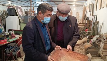和静县：民间根雕大师倾力打造“新疆是个好地方” 民俗展馆